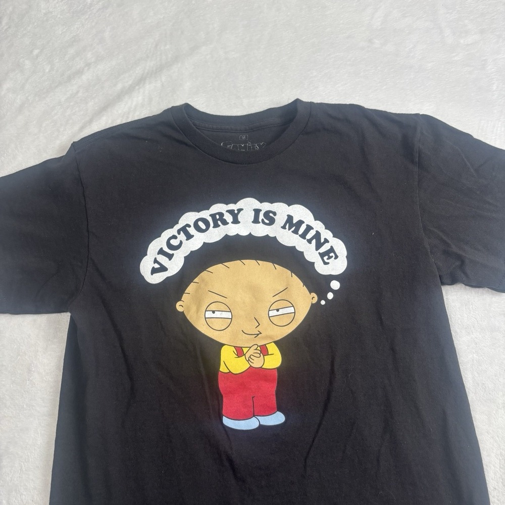 Family‎ Guy Stewie Victory is Mine Black Short Sleeve Graphic Shirt Men's Medium - Picture 2 of 6